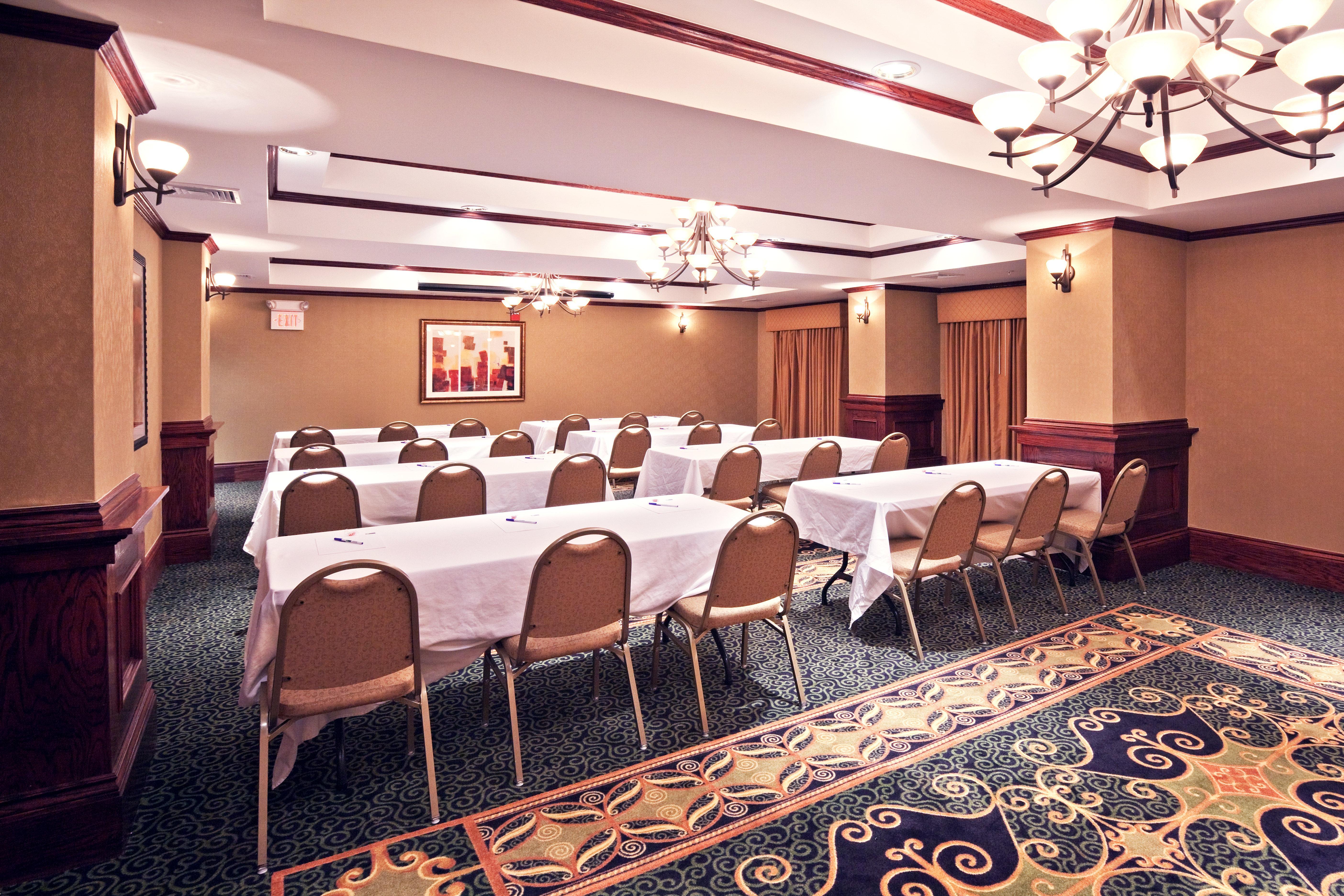 Holiday Inn Express Hotel & Suites Shawnee I-40 By Ihg Exterior foto